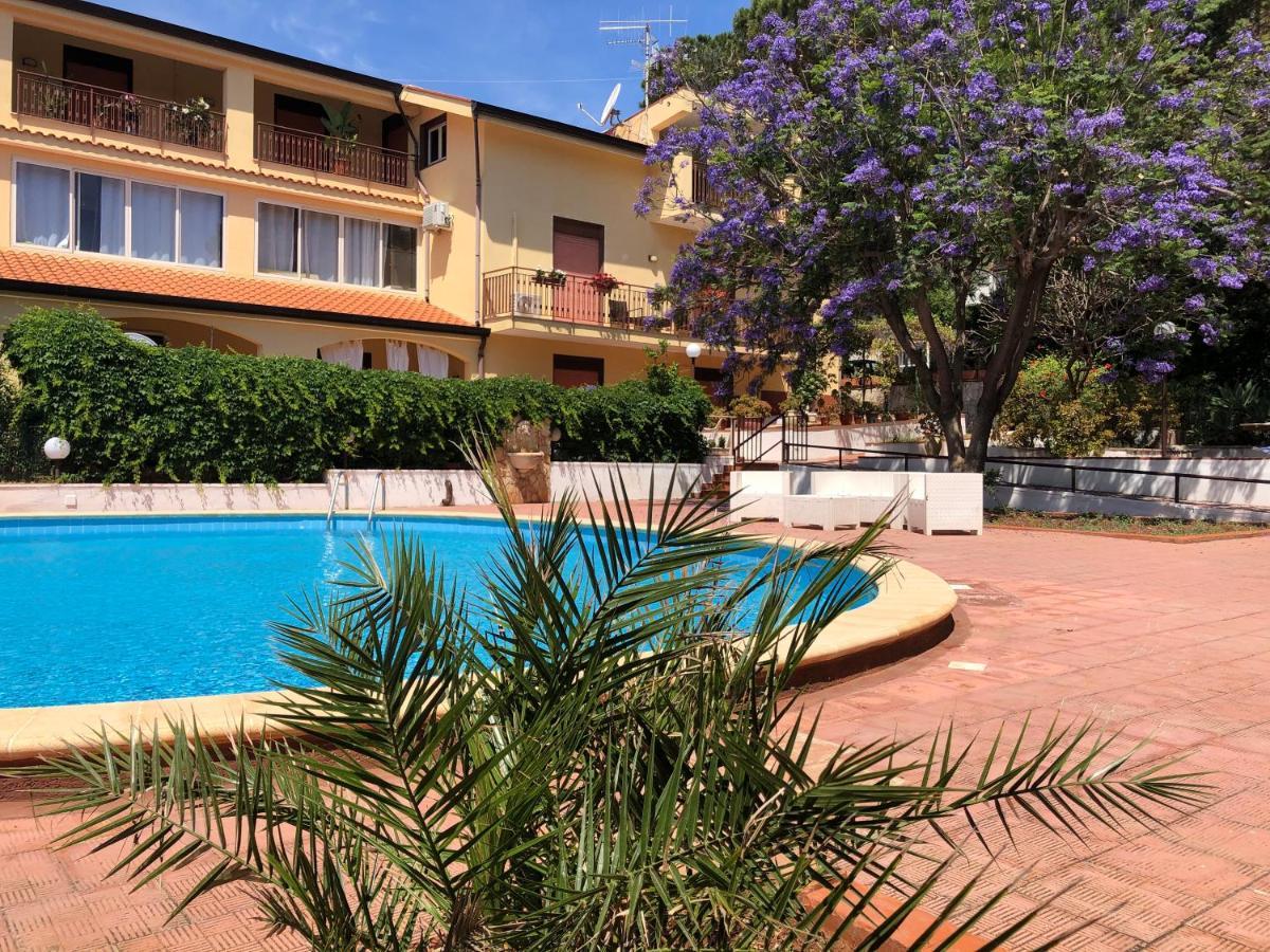 Great Sicily Hotel Мондело Екстериор снимка